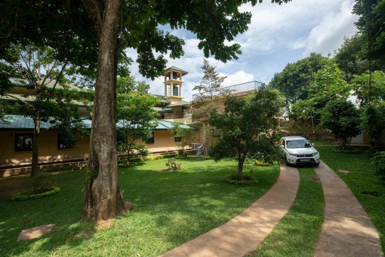 Melheim Kandy Villas Exterior photo
